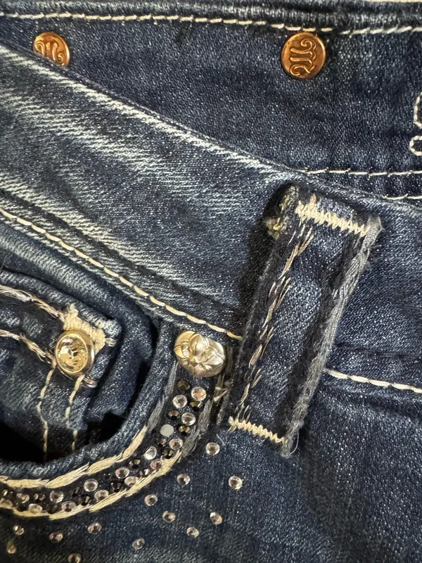 Miss Me JE5453B7R Bootcut Rhinestone Sequin Pocket Jeans - Image 12