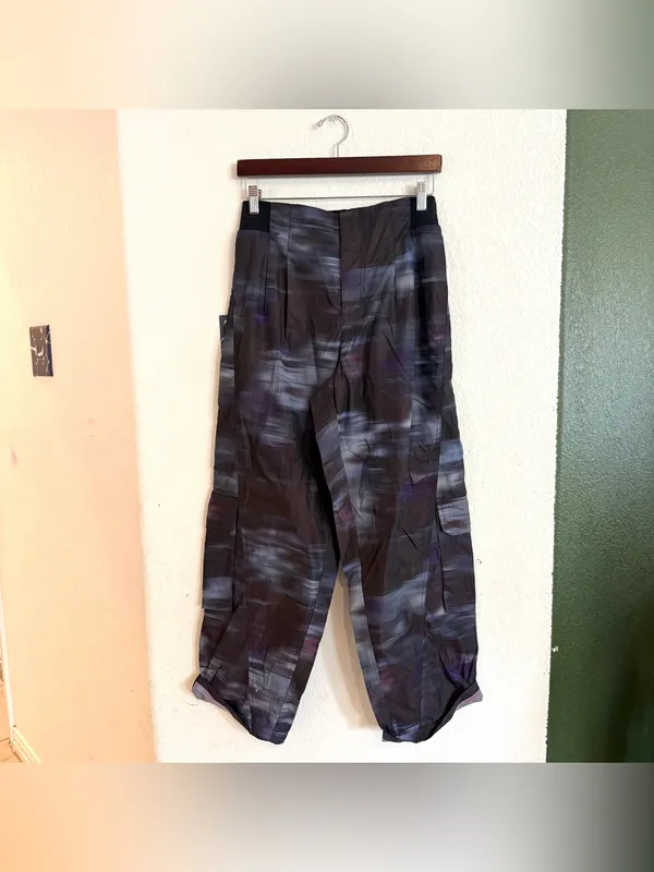 NWT Free People Movement Womens Pants Mesmerize Me Printed Purple Combo Size M - Image 2