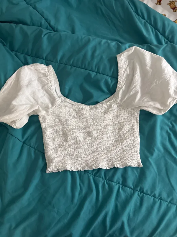 White American Eagle top - Image 3