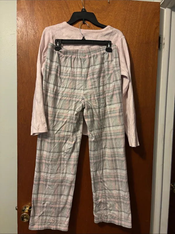 Croft & Barrow Pink Long-Sleeve Top with Pink & Gray Plaid Pajama Pants - Image 2