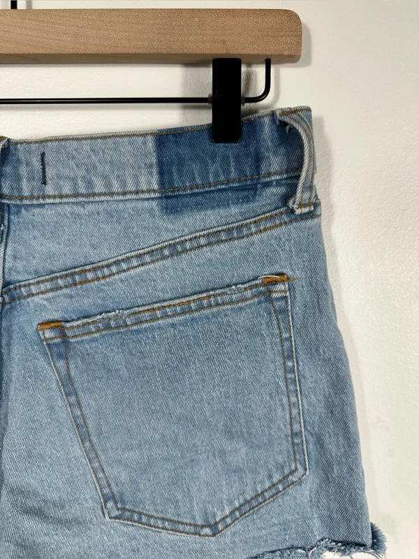 Abercrombie & Fitch‎ The Mom Short High Rise Denim Cutoff Shorts Size 28 / 6 - Image 7