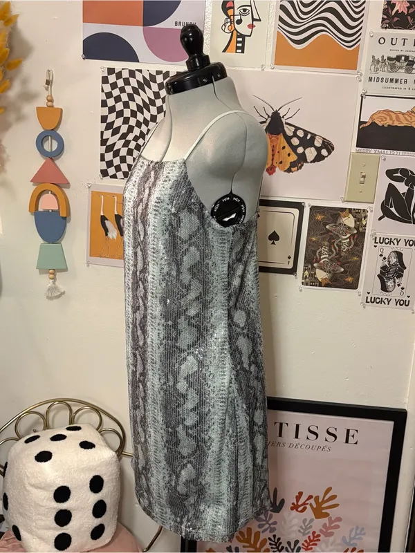 T.D.C. Contemporary Mint Green Sequin Snake Skin Mini Dress NWT - Image 2