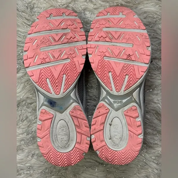 Ryka Sky Walk Trail Women's Gray and‎ Pink Paloma Sneakers Size US 7.5M - Image 10