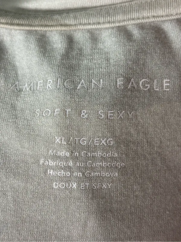 American Eagle Outfitters Sage and Cream Camo V-Neck Tee - Image 3