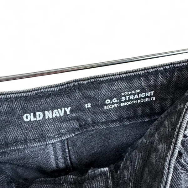 Old Navy OG Straight High Rise Button Fly Distressed Denim Shorts Black Women 12 - Image 4