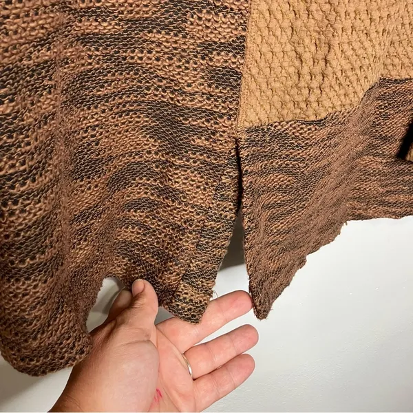 Gimmicks by BKE pieced open cardigan brown casual boho women's size small - Image 10