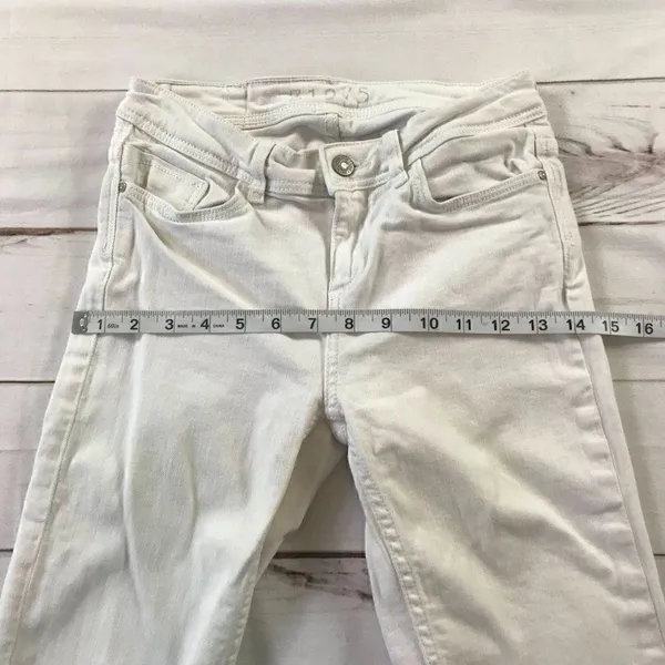 ZARA Women Basic White Denim Straight Fit Jeans - Image 8