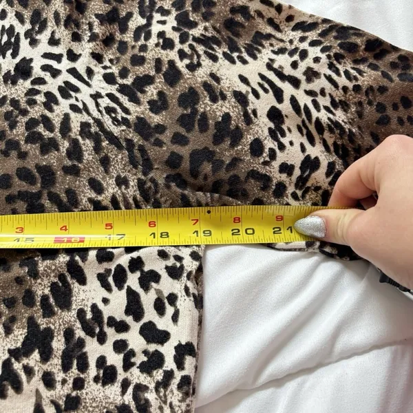 Vintage 90s Y2K Retro August‎ Silk Cheetah Print Cardigan Womens Brown Coquette - Image 4