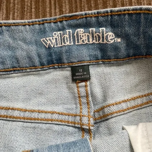 WILD FABLE Light Wash Denim Mini Skirt Size 12 - Image 10