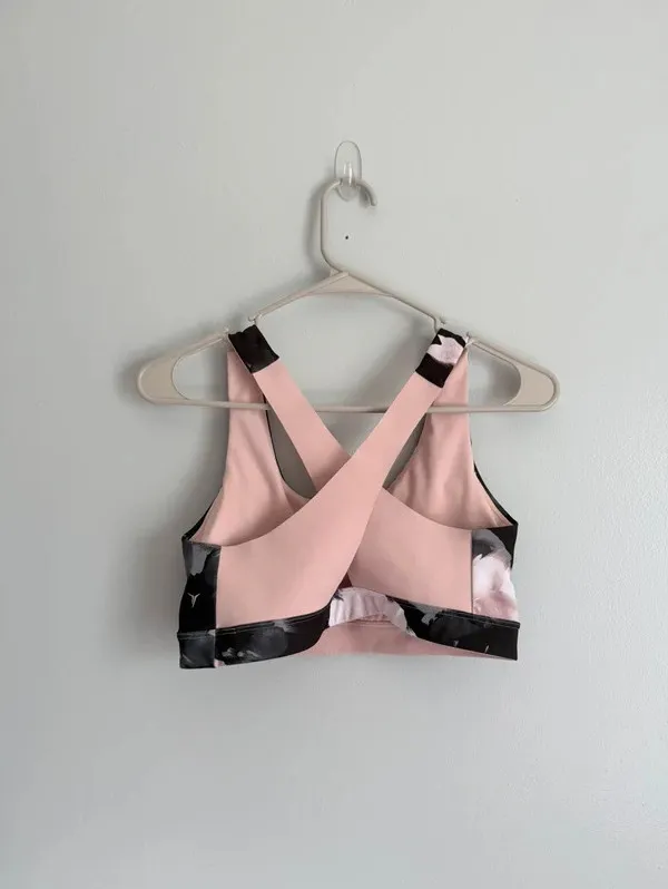 Old Navy Powersoft Floral Crossback Sports Bra Medium - Image 2