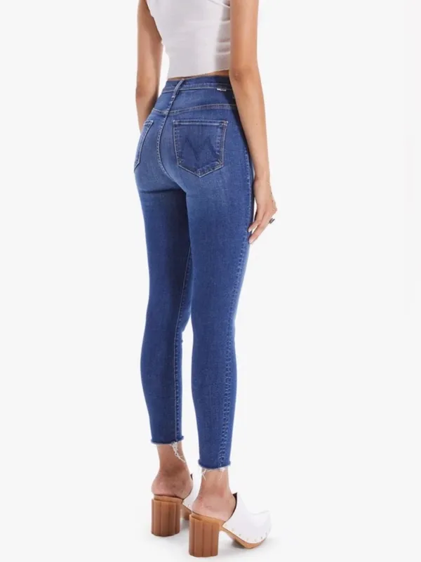 MOTHER Denim Women’s High Waisted Rail Ankle Fray Crop Jeans High Fidelity Wash - Image 8