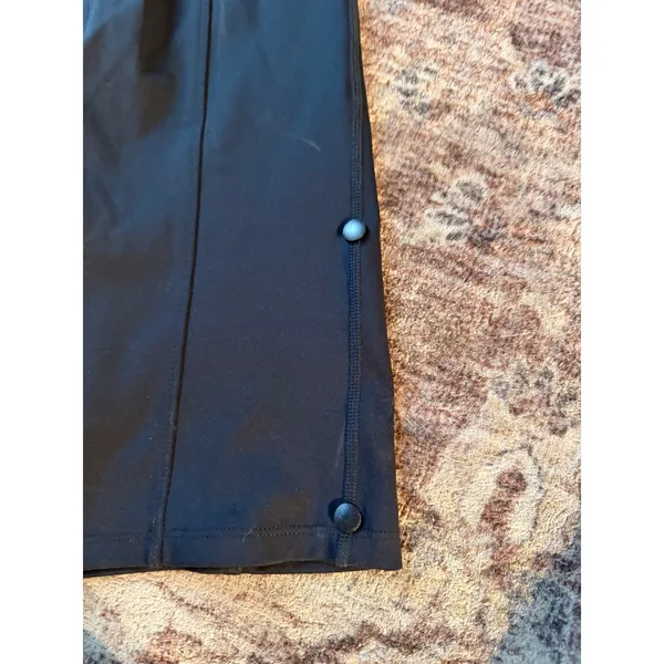 Halara Black High Waisted Flare 7/8 Leggings Snap Hem Seam Front Pants Large NWT - Image 2