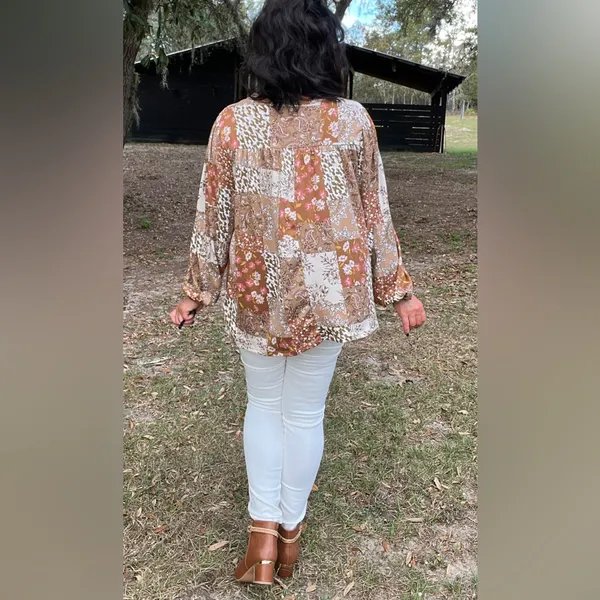 Haptics Country Bliss Patchwork Boho Blouse Floral Paisley Size Large - Image 4
