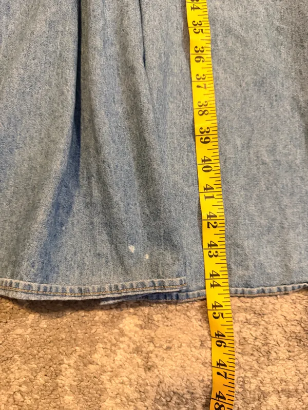 R.J. Stevens Petites Light Blue Denim V-Neck Dress - Image 6