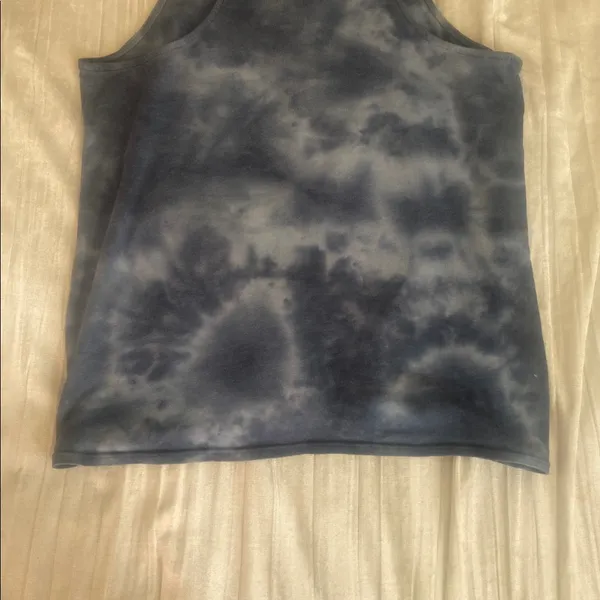 Denizen from Levi's Graphic Tank Top Size M Blue Tie Dye Ties At The Waist. - Image 7
