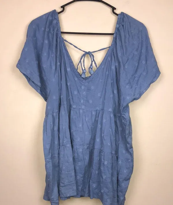 Old Navy Women’s Floral Embroidered Wide Sleeve Blue Tie Back Babydoll Blouse - Image 5