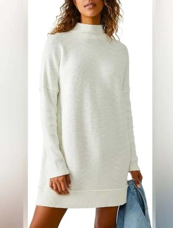 Free People Casey Tunic Sweater im Ivory. size Small. - Image 3