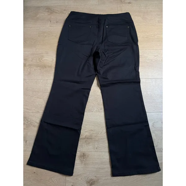 NWOT Womens Belle Kim Gravel pull on black‎ pants stretch size 12P - Image 11