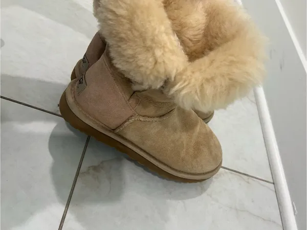UGG Tan Bailey Button Boots Size 6 US - Image 5