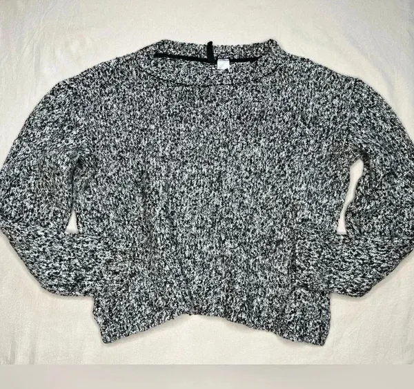 H&M Divided Black Marled Knit Pullover Crop Sweater Size M Long Sleeve - Image 10