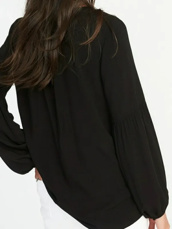 Old Navy Black Peasant Blouse V-Neck, Long Sleeve Top Size M - Image 2