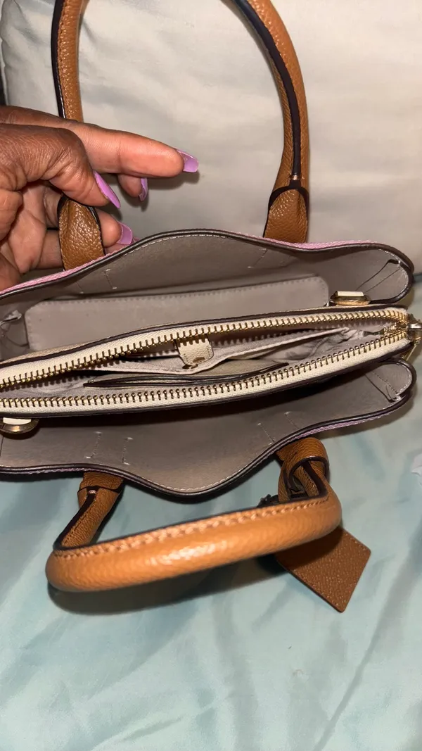 Kate Spade Purse Leather lavender and white mini - Image 5