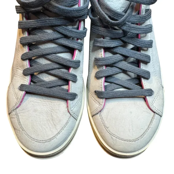 P448 Shoes Womens Size 7.5 Gray Leather High Top Zip Sneakers Casual Comfort - Image 2