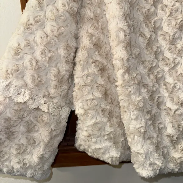 NWT $130 Altar’d State Rosette Ivory Faux Fur Lined Hook Closure Jacket M/L - Image 6
