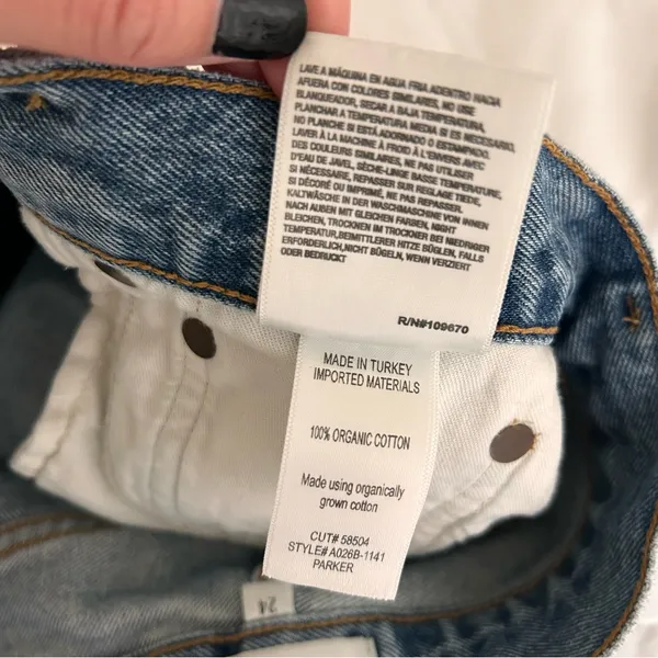 Agolde Parker Vintage Cut Off Short in Riptide 24 - Image 14