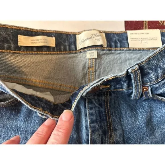 Universal Thread High‎ Rise Bootcut Jeans Women's 4 Medium Wash Vintage Stretch - Image 4