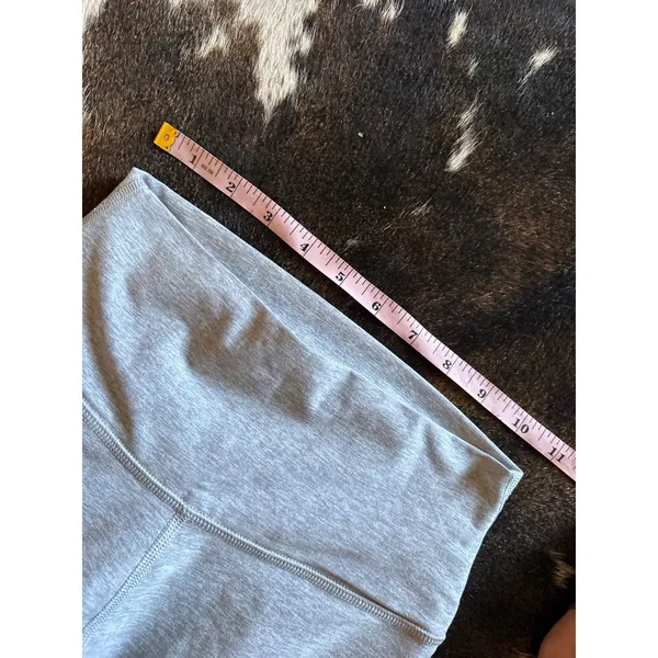 ALO Alosoft High-Waist 7/8 Highlight Legging In Athletic Heather‎ Grey Size XXS - Image 6