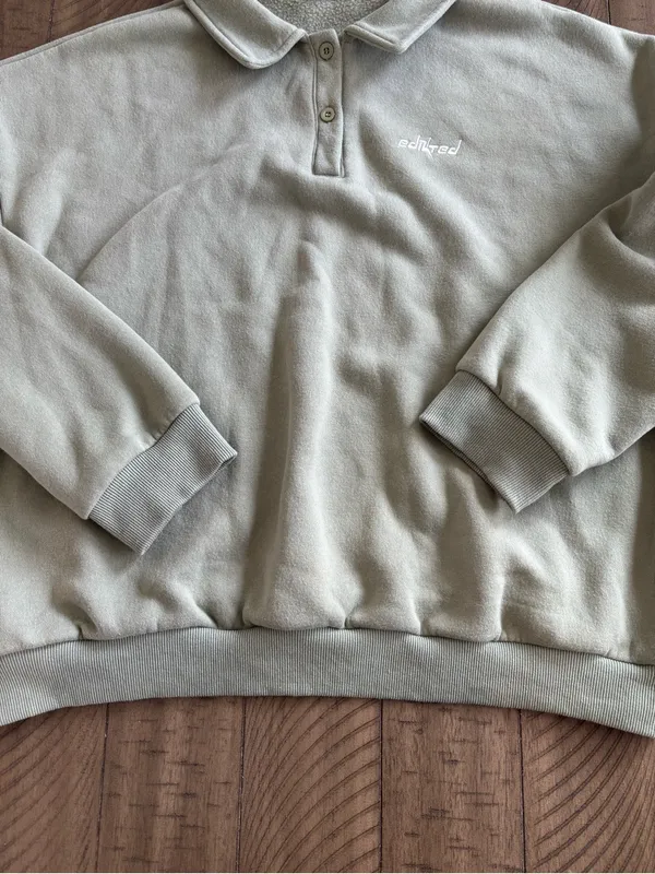 Edikted Women's Polo Collar Fleece Sweatshirt in Light Olive - Image 5