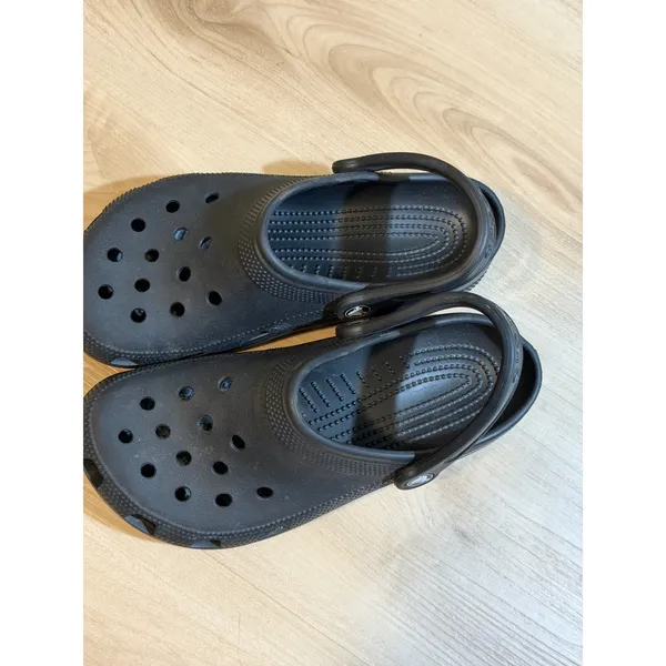 Crocs Classic Clogs Black M 5 W 7 Unisex Slip On Water Shoes Comfort - Image 3