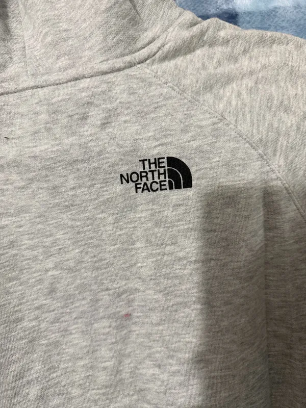 The North Face Light Gray Hoodie - Image 8