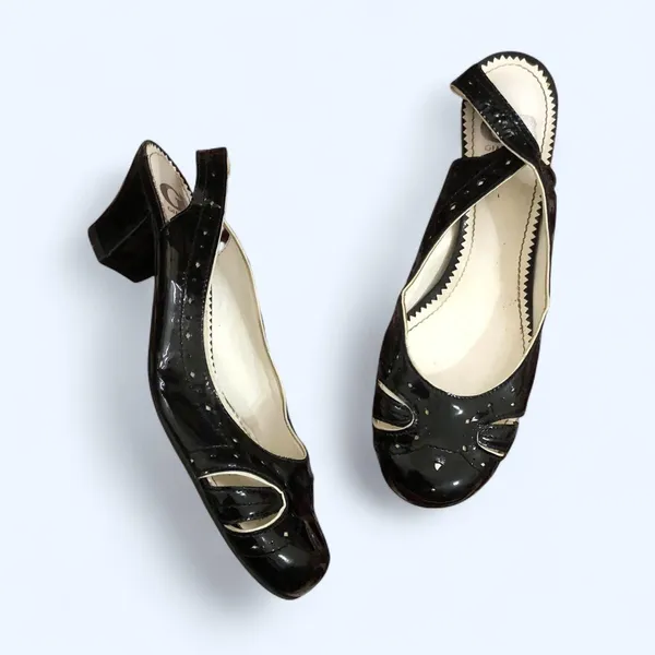 2000s Y2K Whimsygoth Black Leather Celestial Ballet Ballerina Flats Kitten Pumps Heels Preppy Schoolgirl Dark Academia Round Toe Cut outs #Coquette #Gothic #Emo Scene Alt Ofiice siren Modest Patent Glossy Size 8M - Image 2