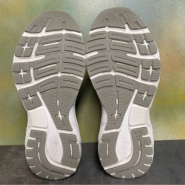 Brooks Adrenaline GTS 22 Women's Gray Running Shoes Size 10B - Image 14