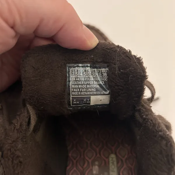 Skechers SN 44706 Women 7.5 Lineage Chukka Brown Suede Lined MoccasinBoots - Image 7