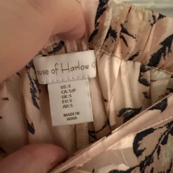 House of Harlow 1960 Pink Tropical Satin Pajama Set‎ Shorts Small Womens - Image 6
