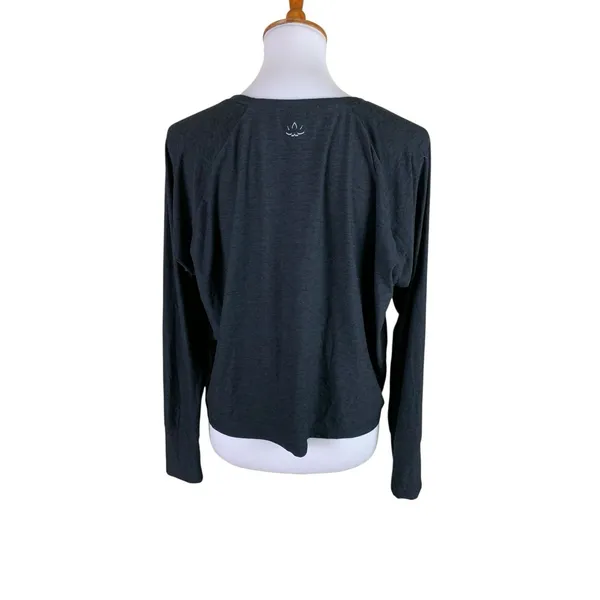 Beyond Yoga Black Lightweight‎ Long Sleeve Cropped Tee Yoga Athleisure Top L - Image 2