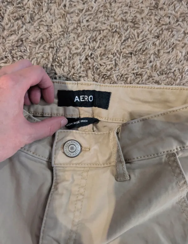 Aeropostale High Rise Midi Khaki Shorts - 000 - Image 3