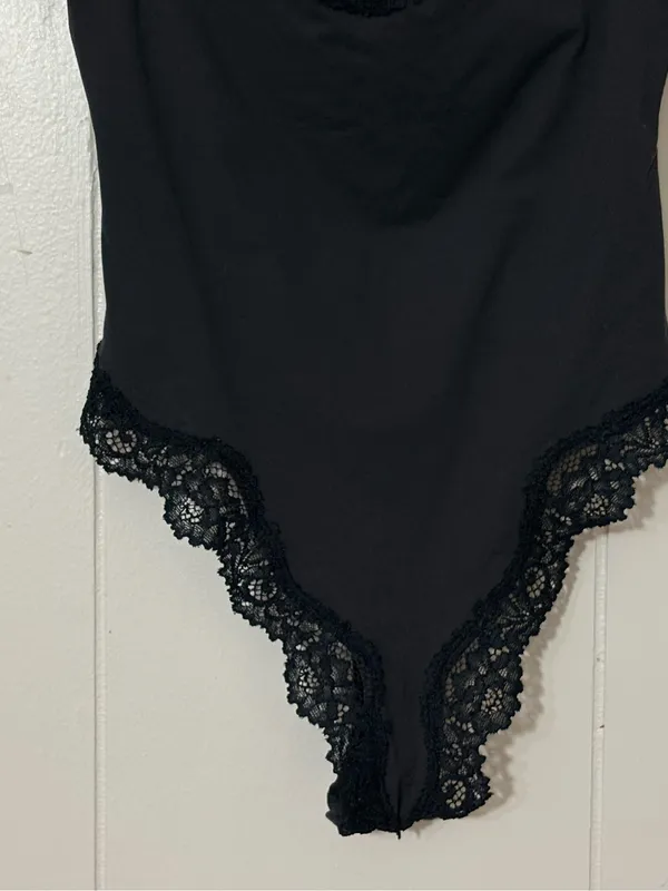 SKIMS Fits Everybody Lace Cami Bodysuit Black Onyx XXS - Image 4