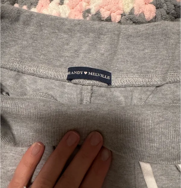 Brandy Melville Grey Sweatpants - Image 2