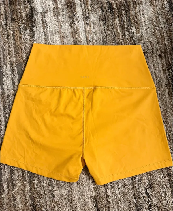 TAVI Active hot short Yellow Size L - Image 3