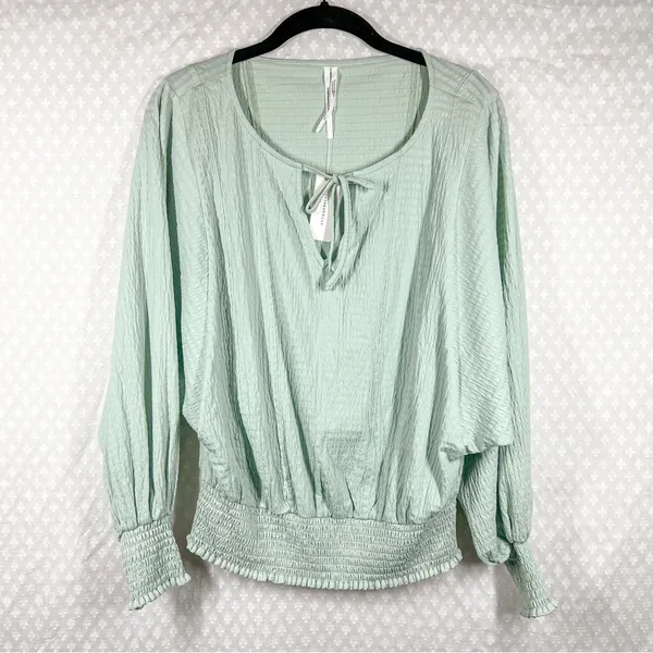 Anthropologie NWT Light Green Smocked Bat Sleeve‎ Top - Image 2