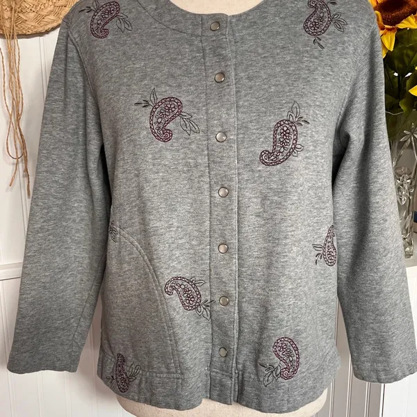 Grey & Purple Flower Button Down Cardigan Size M - Image 2
