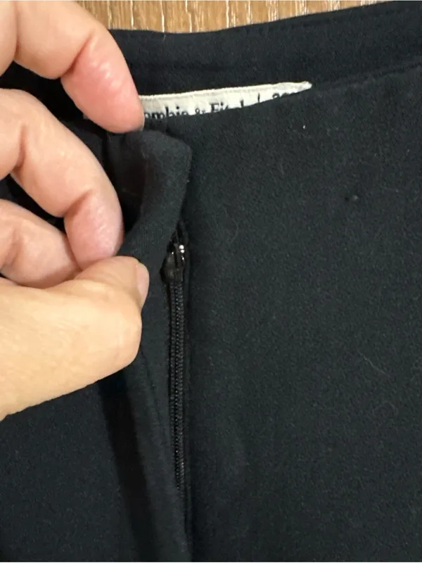 Abercrombie & Fitch Dress Pants Womens Navy Blue High Rise Taper Leg 32 Long - Image 2