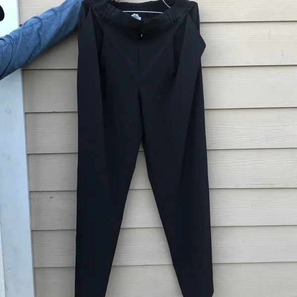 Alo yoga trousers - Image 3