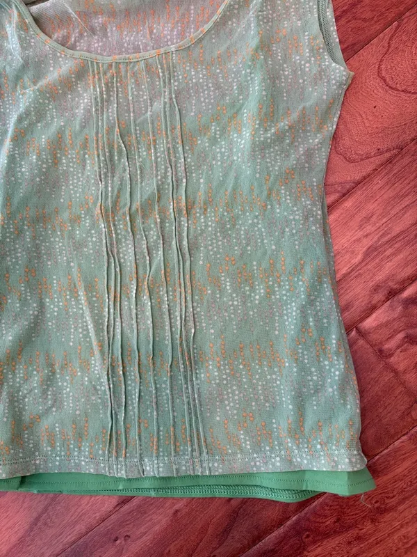 Y2K Vintage CITY DKNY Green Mesh Patterned Double Layered Baby Tee Size Small - Image 6