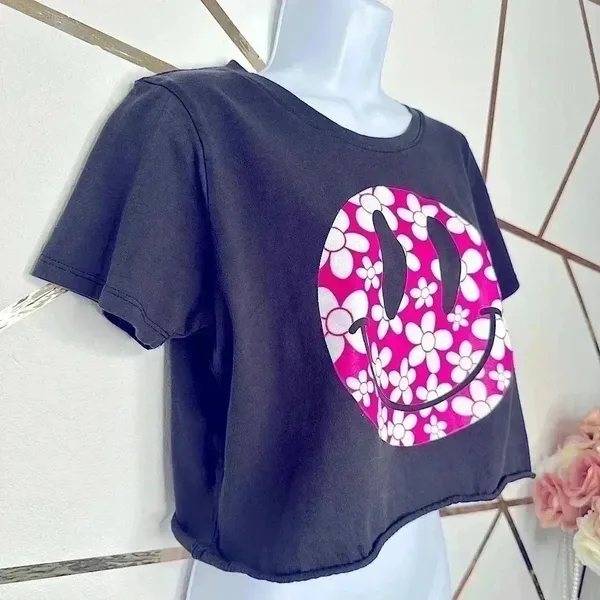 Altar'd State Smiley face crop top (C6) - Image 3