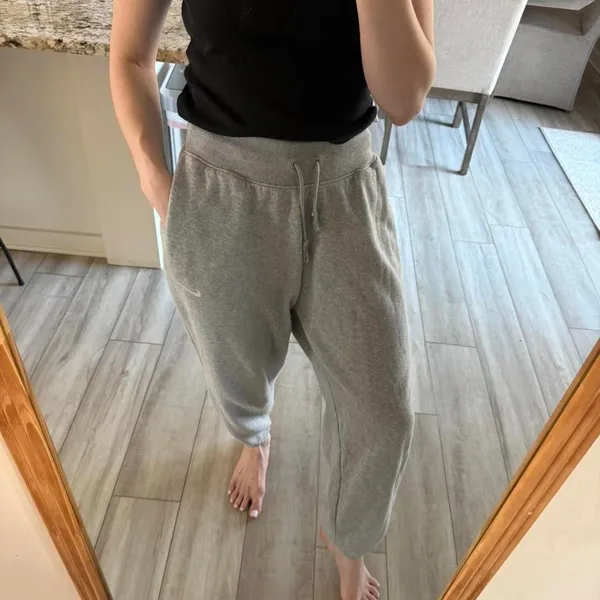 Nike Women's Grey Joggers-tracksuits - Image 2